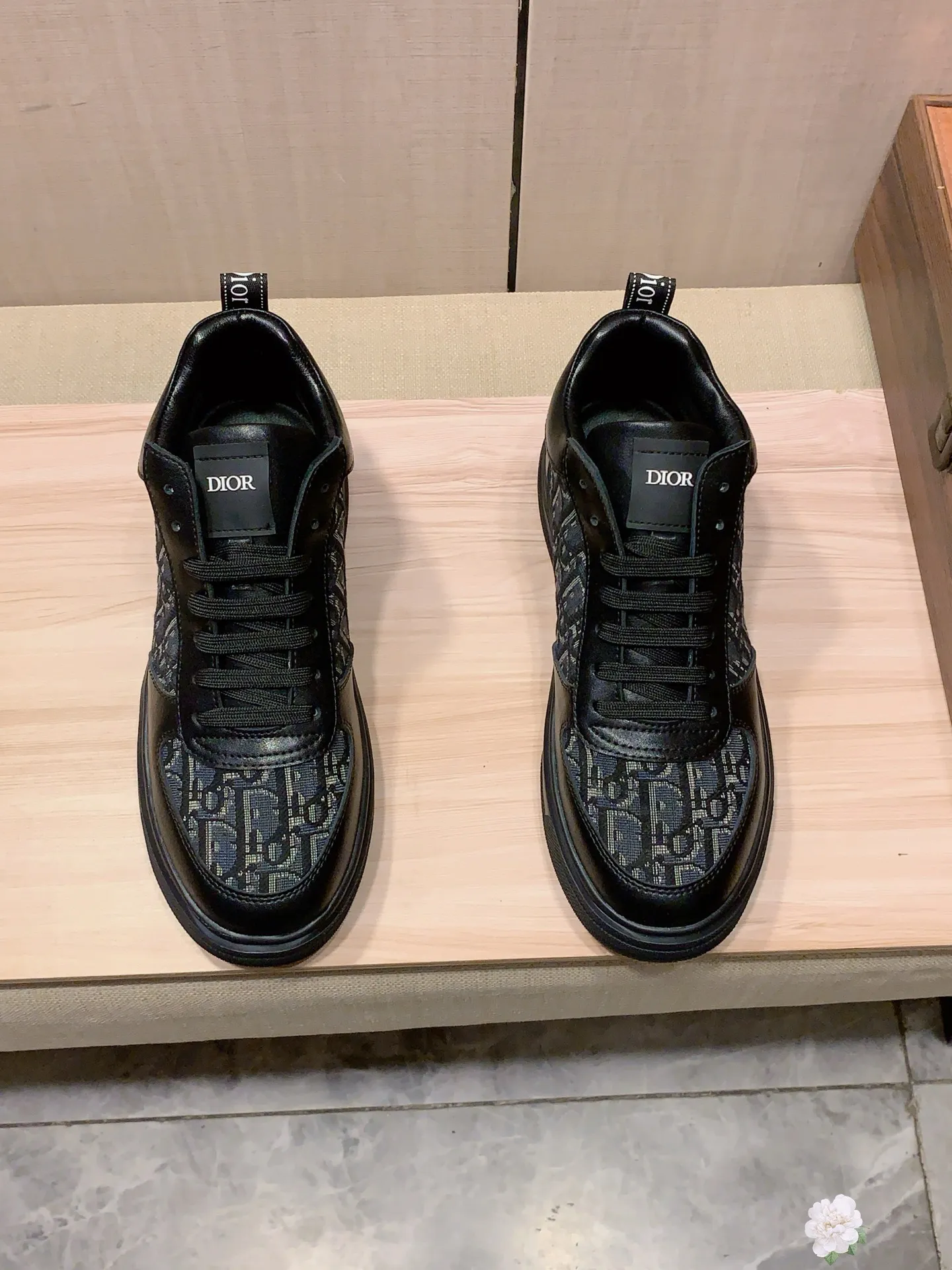 Men's Men's Shoes💰442💰💰🎩🎩[Lightning][Lightning] "Dior DIOR*" The latest and most popular casual shoes, top brand [seduce] luxury ~ purchasing agency, top ~ quality. [Strong] The upper is made of imported breathable cowhide with material ➕ breathable sheepskin feet (•) and fine workmanship. The original stylish and stylish soft rubber wear-resistant and non-slip outsole is light and comfortable on the feet. The real thing looks better when photographed in person. 111: code: 38-44, 3️⃣ colors selected